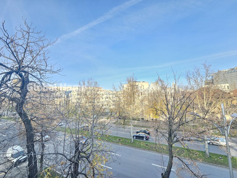 Bulevardul Lascar Catargiu, Piata Victoriei, apartament 2 camere 75.8 mp.